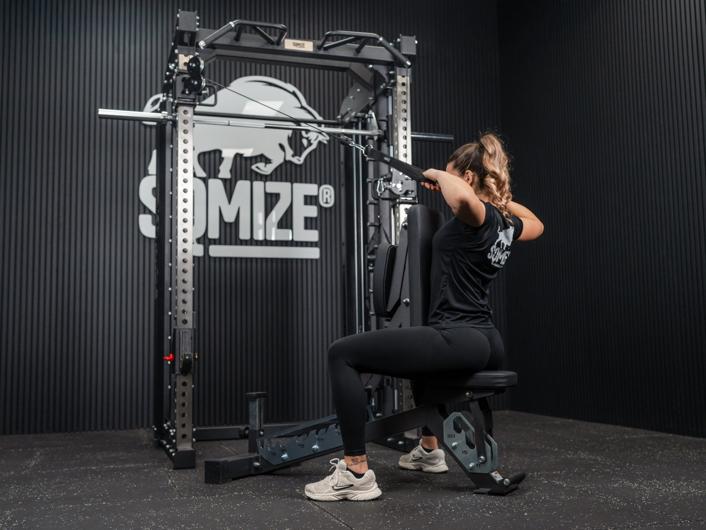 Tri-Power Gym SQMIZE® PREMIUM BISON SQ-S981-90, Kabelzugstation, Multipresse & Half Rack, Höhe 226 cm