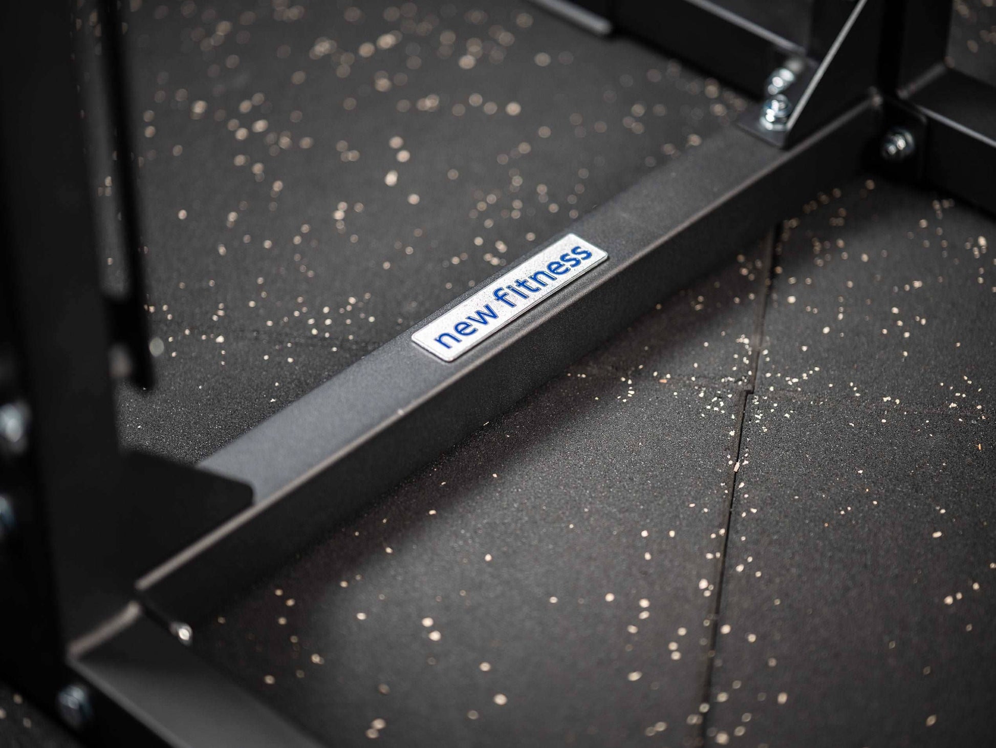 Bulgarian Single Leg Squat Stand newfitness® SL994 FOX LINE www.simpleproducts.at 
