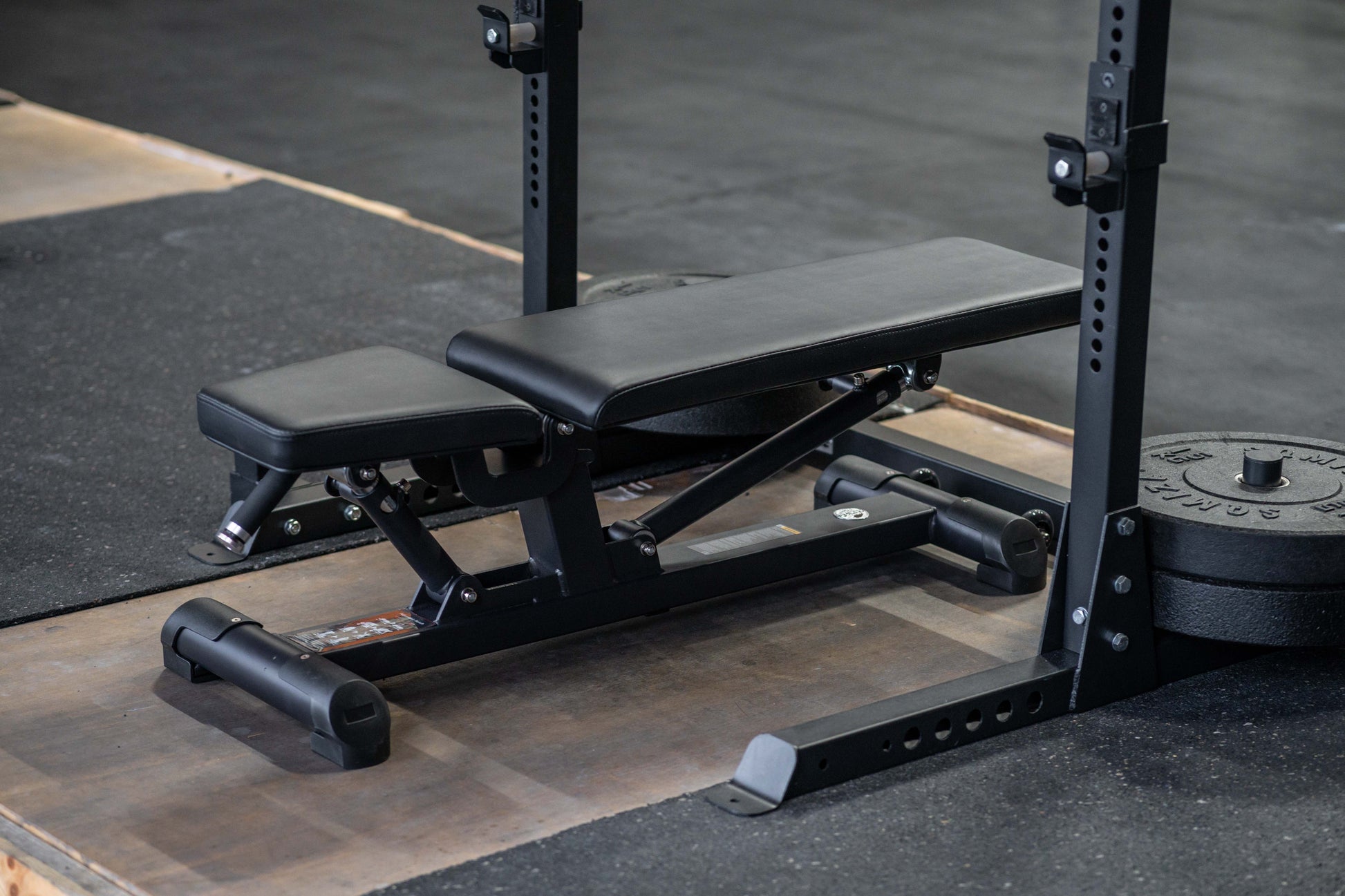 Hantelbank SQMIZE® PREMIUM BISON SQ-R620 www.simpleproducts.at 