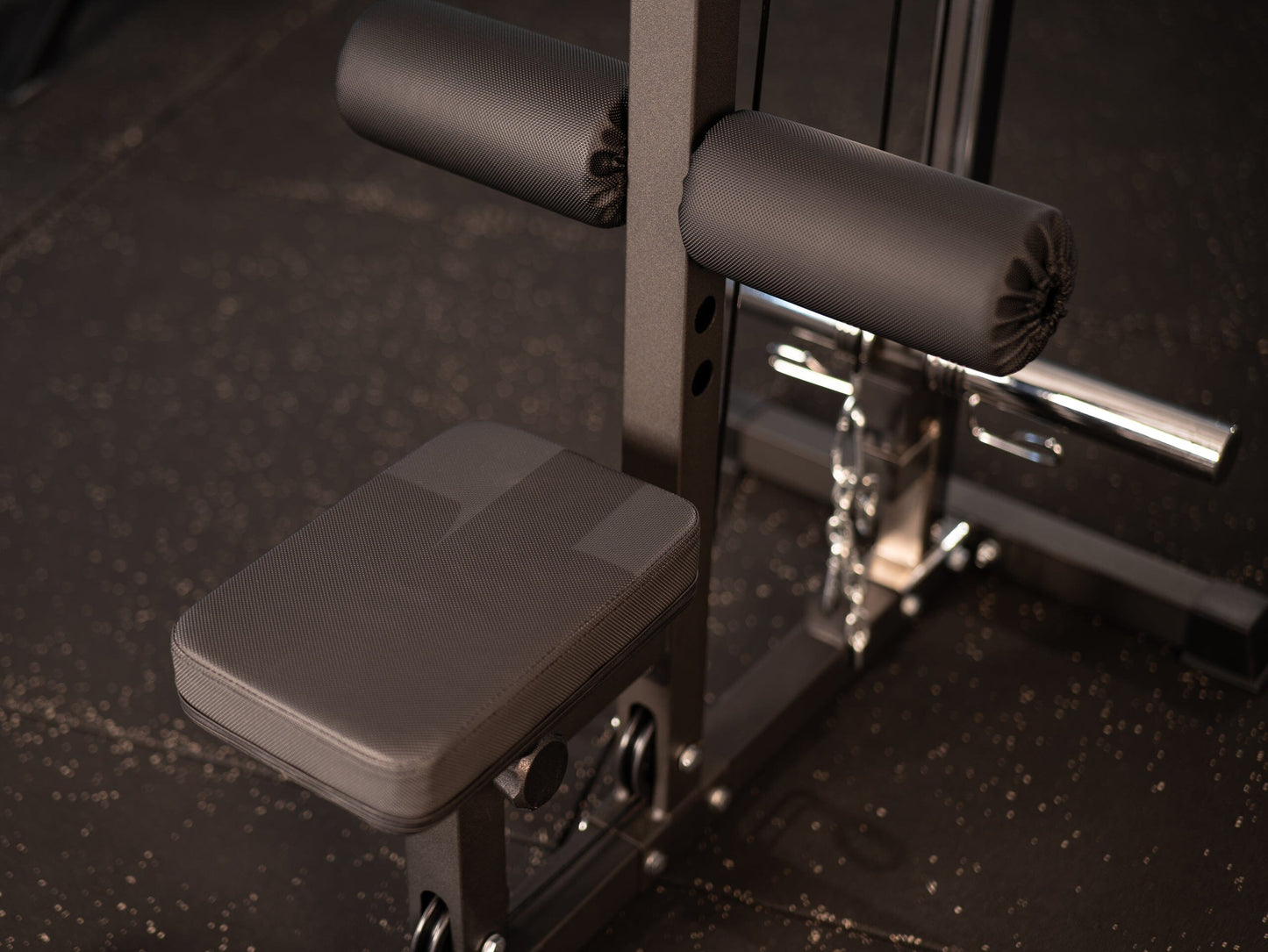 Latzugstation newfitness® FOX LINE LAT944 www.simpleproducts.at 