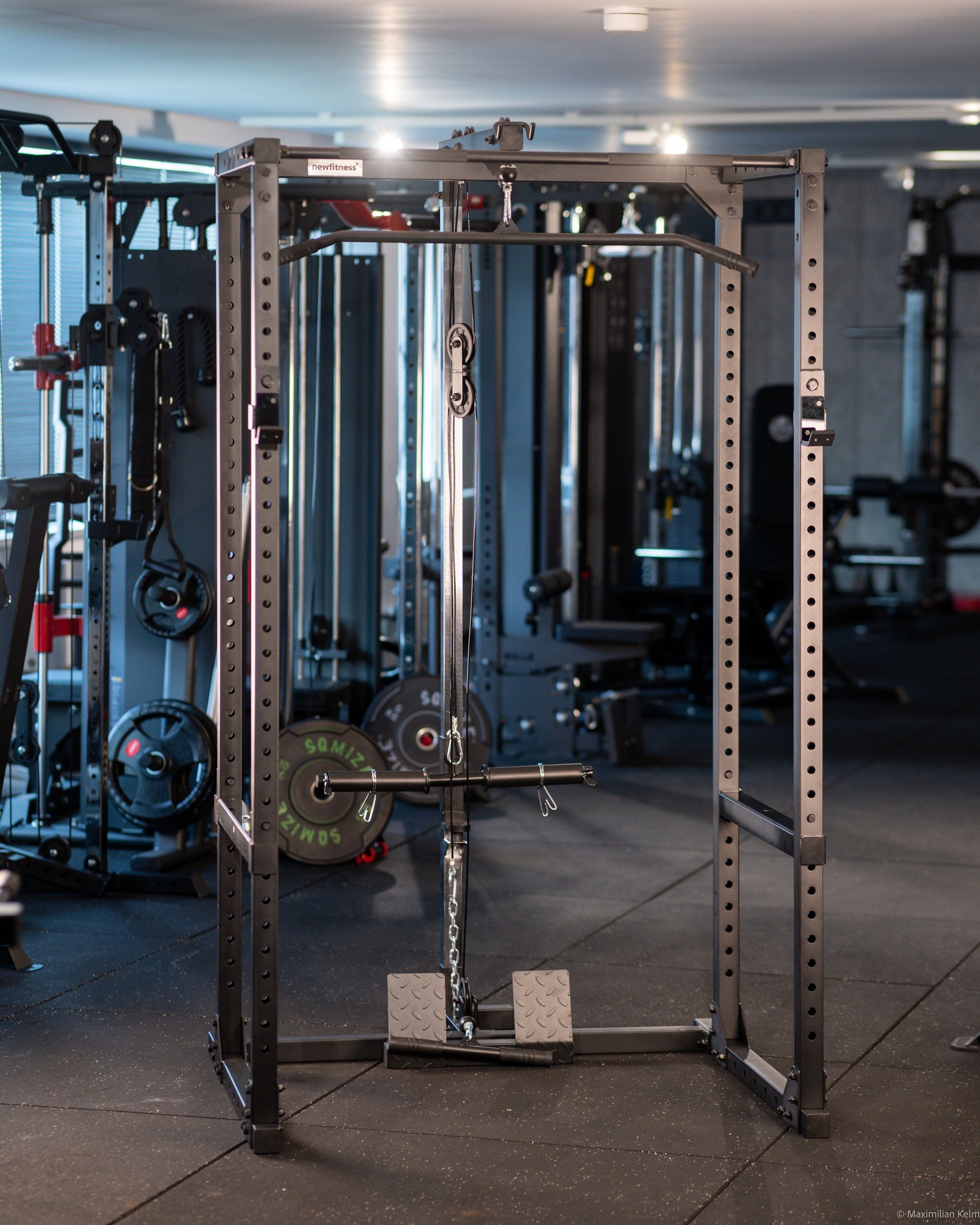 Power Rack newfitness® NE611 FOX LINE, Höhe 204 cm www.simpleproducts.at 